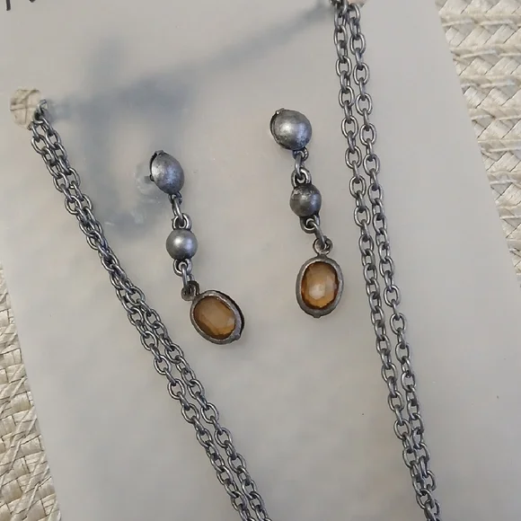 Fashion Jewelry Silver and Gold Necklace Set - Picture 3 of 4